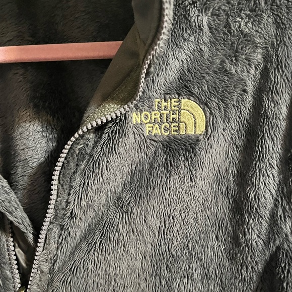 The North Face Dark Purple Fleece Jacket - Picture 2 of 4